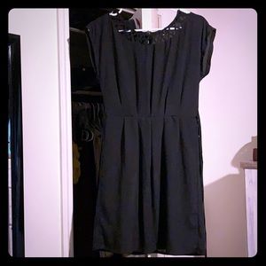 SHORT BLACK CLASSY DRESS